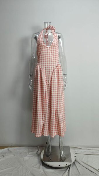 Hanging neck V-neck pleated waist dress