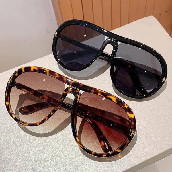 Double beam sunshade sunglasses with large frame and Michelin glasses
