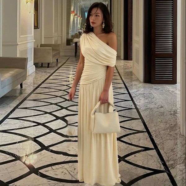 Slant neck pleated irregular solid color dress