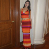 Printed V-neck tank top, hip hugging skirt set