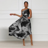 Slant neck sleeveless dress with pleated skirt K10437