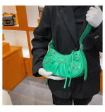 Wrinkled Crescent Mother Single Shoulder Bag for Women, European and American Retro Rivet Motorcycle Bag