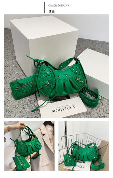 Wrinkled Crescent Mother Single Shoulder Bag for Women, European and American Retro Rivet Motorcycle Bag