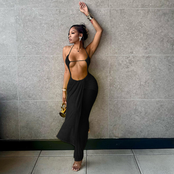Perspective hanging neck, exposed navel, slightly flared long jumpsuit