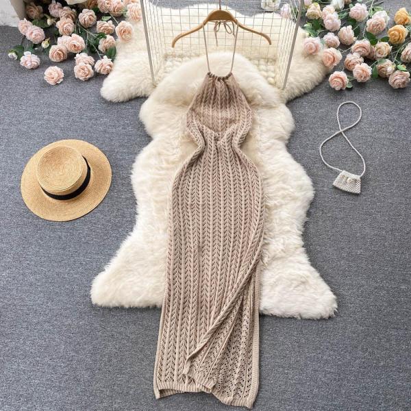 Hanging neck sleeveless hollow knitted slit dress
