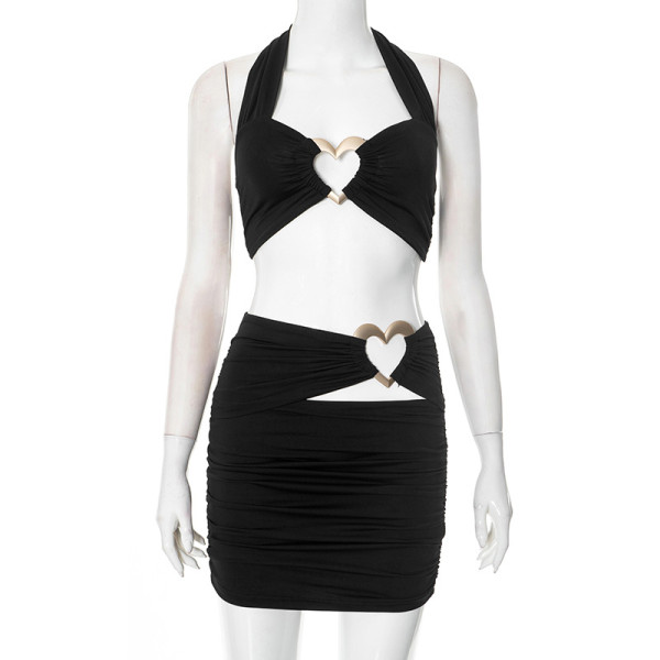 Hanging neck heart-shaped metal buckle hollow top and skirt set