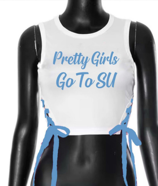Printed letter crop top with exposed navel