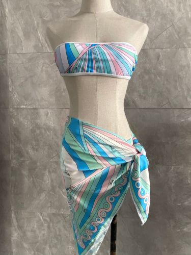 One-piece split bikini swimsuit