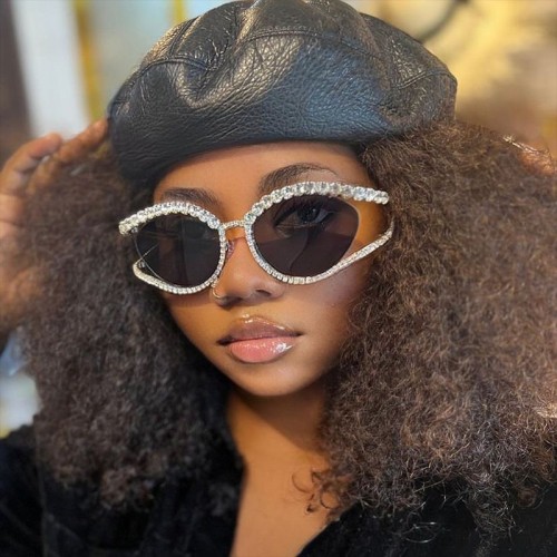 Diamond studded hollow cat eye sunglasses