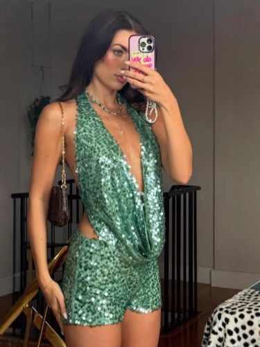 Small vest hollow sequin V-neck top shorts set