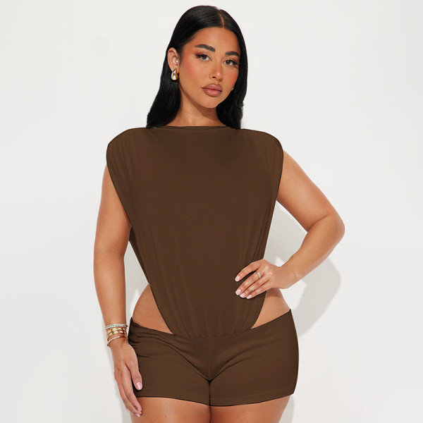 Inverted triangular pleated waist revealing jumpsuit, bag and hip set