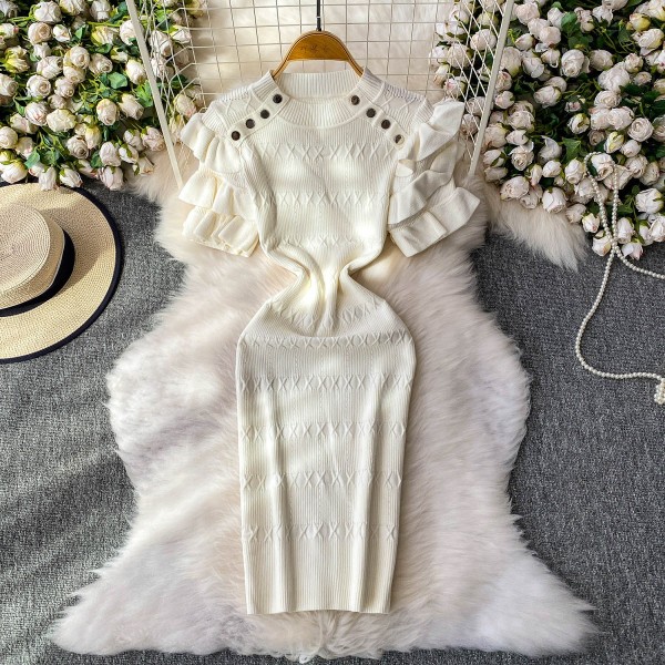 Lotus leaf sleeve knitted woolen dress, metal buckle hip hugging jumpsuit, long skirt