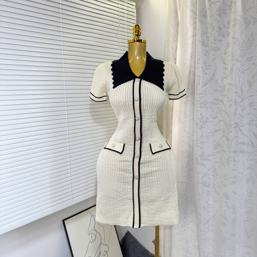 Color blocked polo collar short sleeved knitted dress