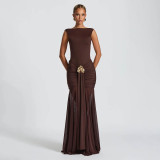 Sleeveless backless slit pleated waist cinching long skirt