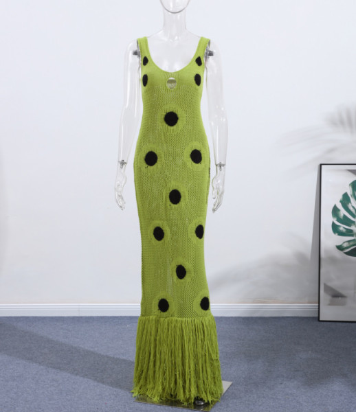 Black polka dot knitted dress with tassel suspender long skirt