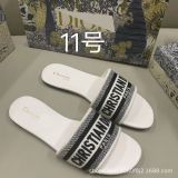 Embroidered one word versatile adult fashion lightweight flat bottomed slippers