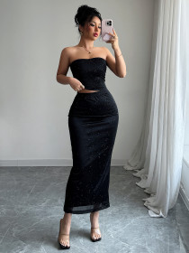 Strapless top, hip hugging skirt set
