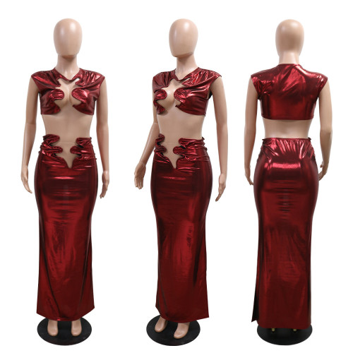 Sleeveless short top paired with long skirt set