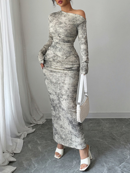 Shoulder long sleeved women's bag buttocks skirt set