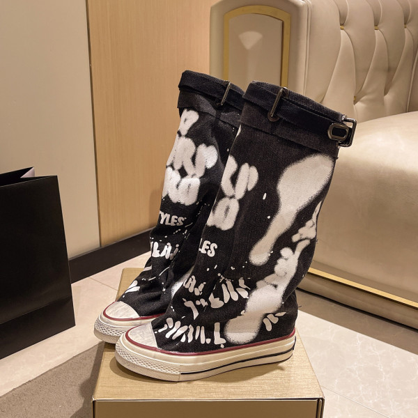 Large size flat bottom graffiti boots pile up boots