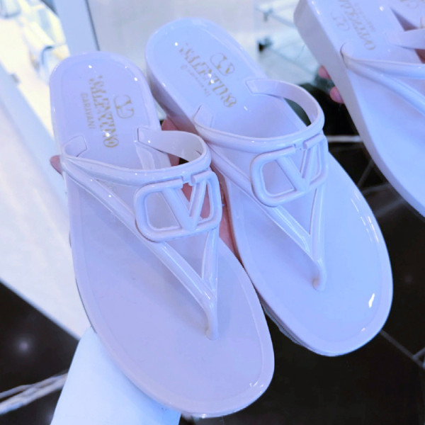 Two pairs of flip flops