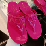 Two pairs of flip flops