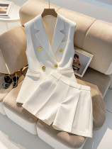White suit vest shorts two-piece set White suit vest shorts two-piece set