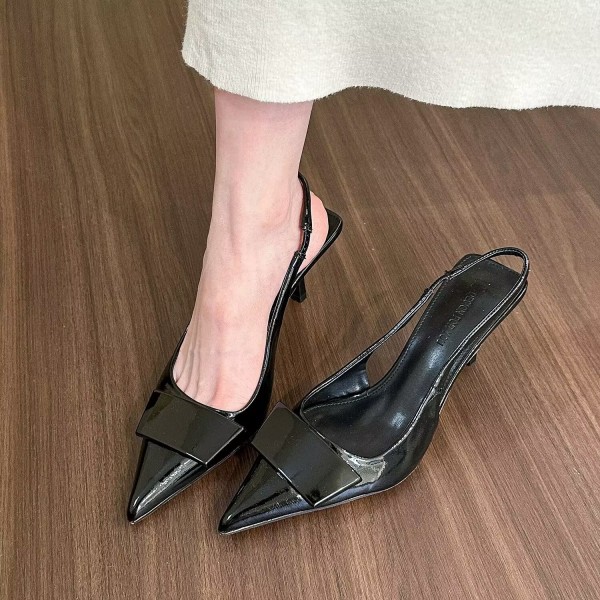 Sharp pointed, shallow mouth, thin heel, and empty back sandals