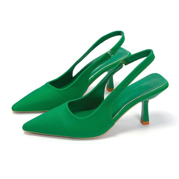 Large high-heeled sandals with toe cap, empty back strap, shallow mouth, slim heels, and high heels
