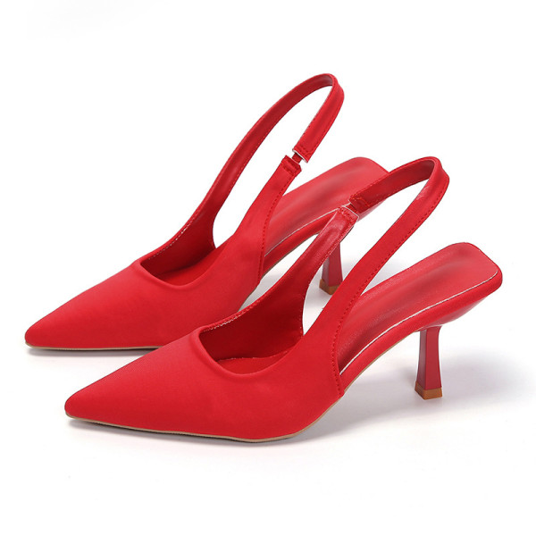 Large high-heeled sandals with toe cap, empty back strap, shallow mouth, slim heels, and high heels