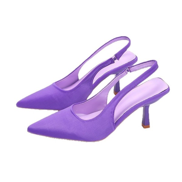 Large high-heeled sandals with toe cap, empty back strap, shallow mouth, slim heels, and high heels