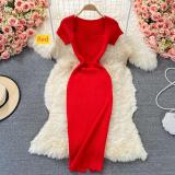 Square collar knitted short sleeved skirt with buttocks wrapped