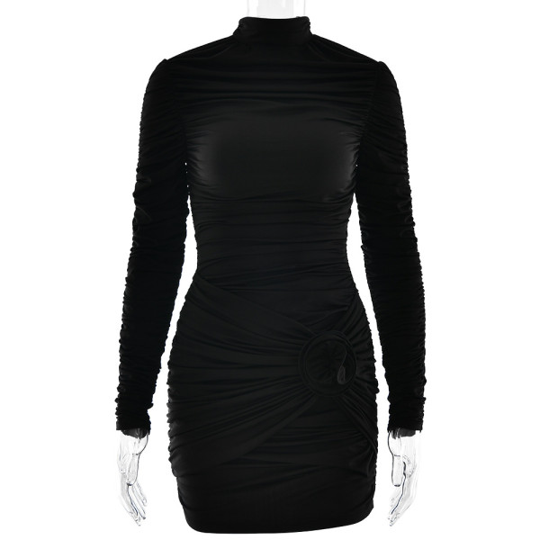 Round neck long sleeved solid color pleated standing flower bag hip dress