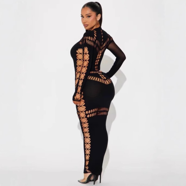 Long sleeved hollow out long skirt with buttocks wrapped dress