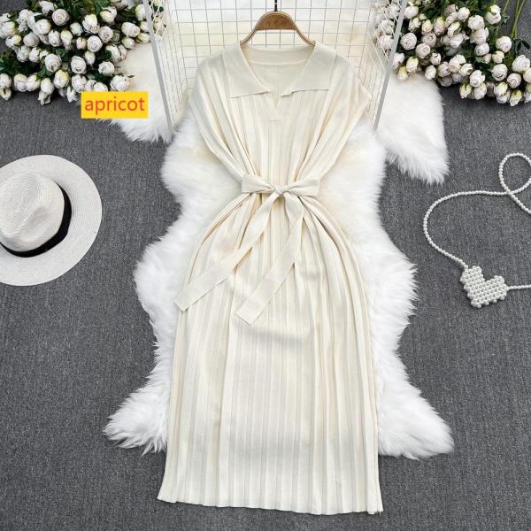 Polo collar loose waist tie A-line knitted dress