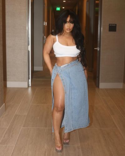 Single row button side slit washed denim midi skirt