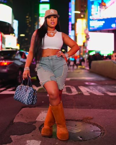 Star tassel fringed loose straight denim shorts