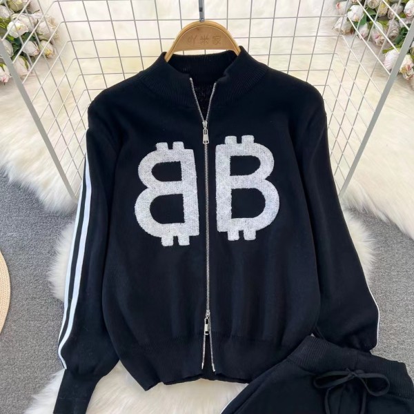 Long sleeved stand up collar zipper knitted jacket, high waist wide leg pants two-piece set