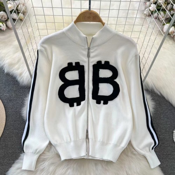 Long sleeved stand up collar zipper knitted jacket, high waist wide leg pants two-piece set