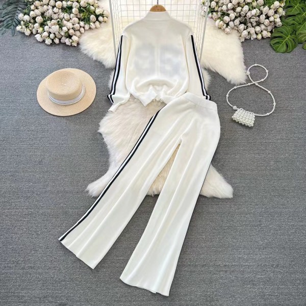 Long sleeved stand up collar zipper knitted jacket, high waist wide leg pants two-piece set