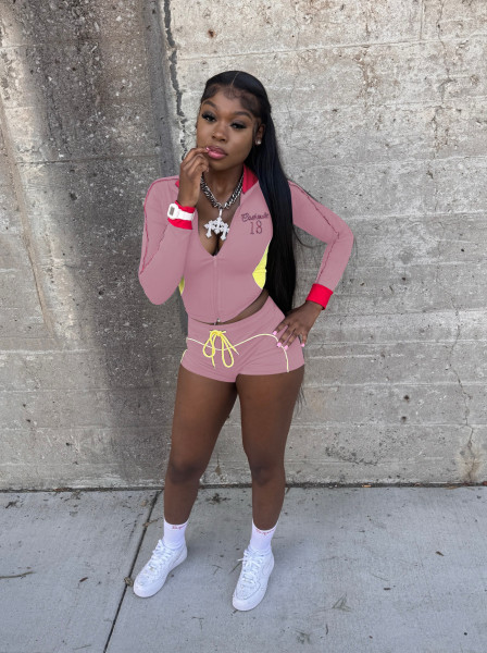 Embroidered contrasting elastic sports long sleeved shorts set