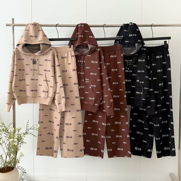 Letter hooded top knitted wide leg pants two-piece set