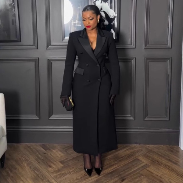 Collar and waist length suit dress