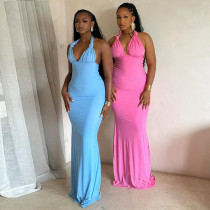 Wrinkled V-neck chest hugging backless long dress Wrinkled V-neck chest hugging backless long dress
