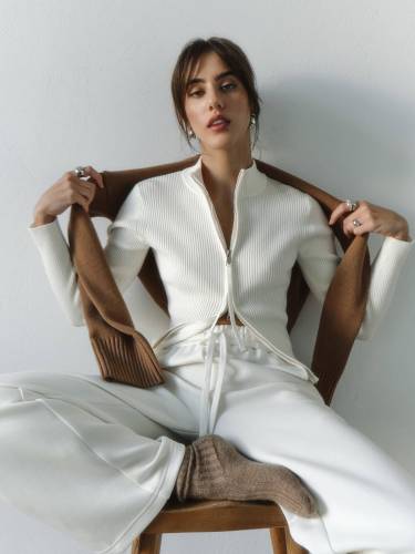 Stand up collar high waisted long sleeved knitted sweater with zipper top