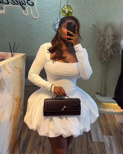 Square collar solid color long sleeved floral bud short skirt dress