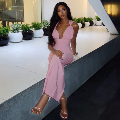 Wrinkled chest and hip wrapped skirt with a cinched waist, V-neck and neck hanging long dress