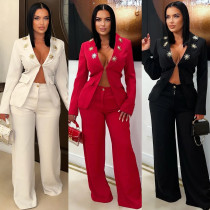 Two piece contrasting large lapel suit