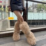 Flat bottomed rivet boots with hairy straps, snow boots