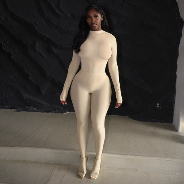 High collar long sleeved jumpsuit, high waist waist bag, foot pants set